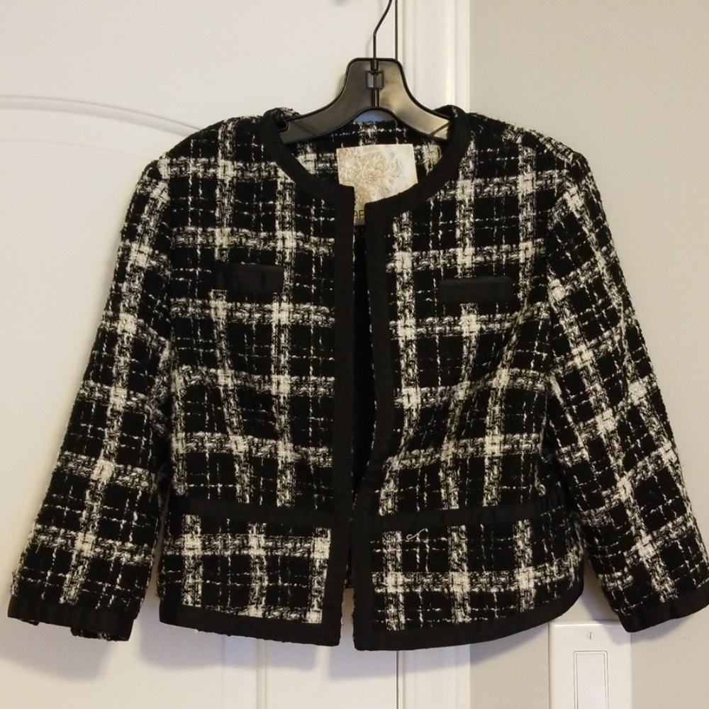 ARDEN B, BLACK/WHITE, JACKET, SIZE M